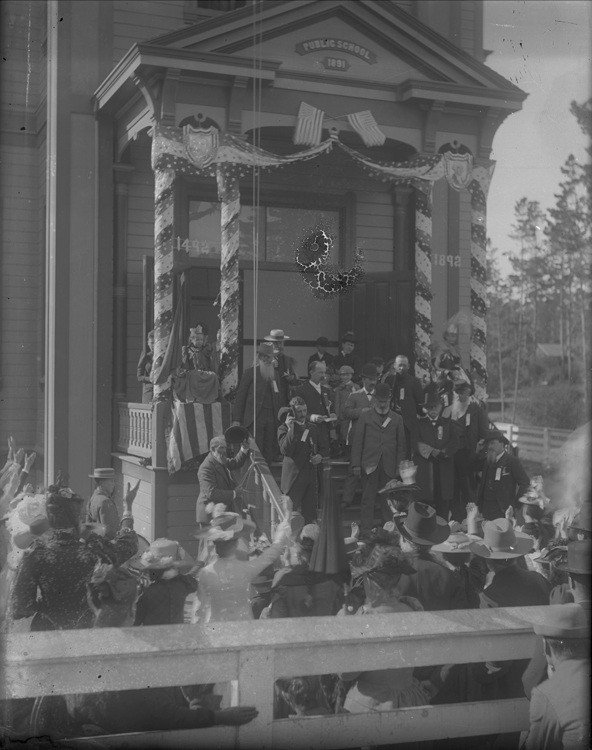 Public School on Pine Avenue. 