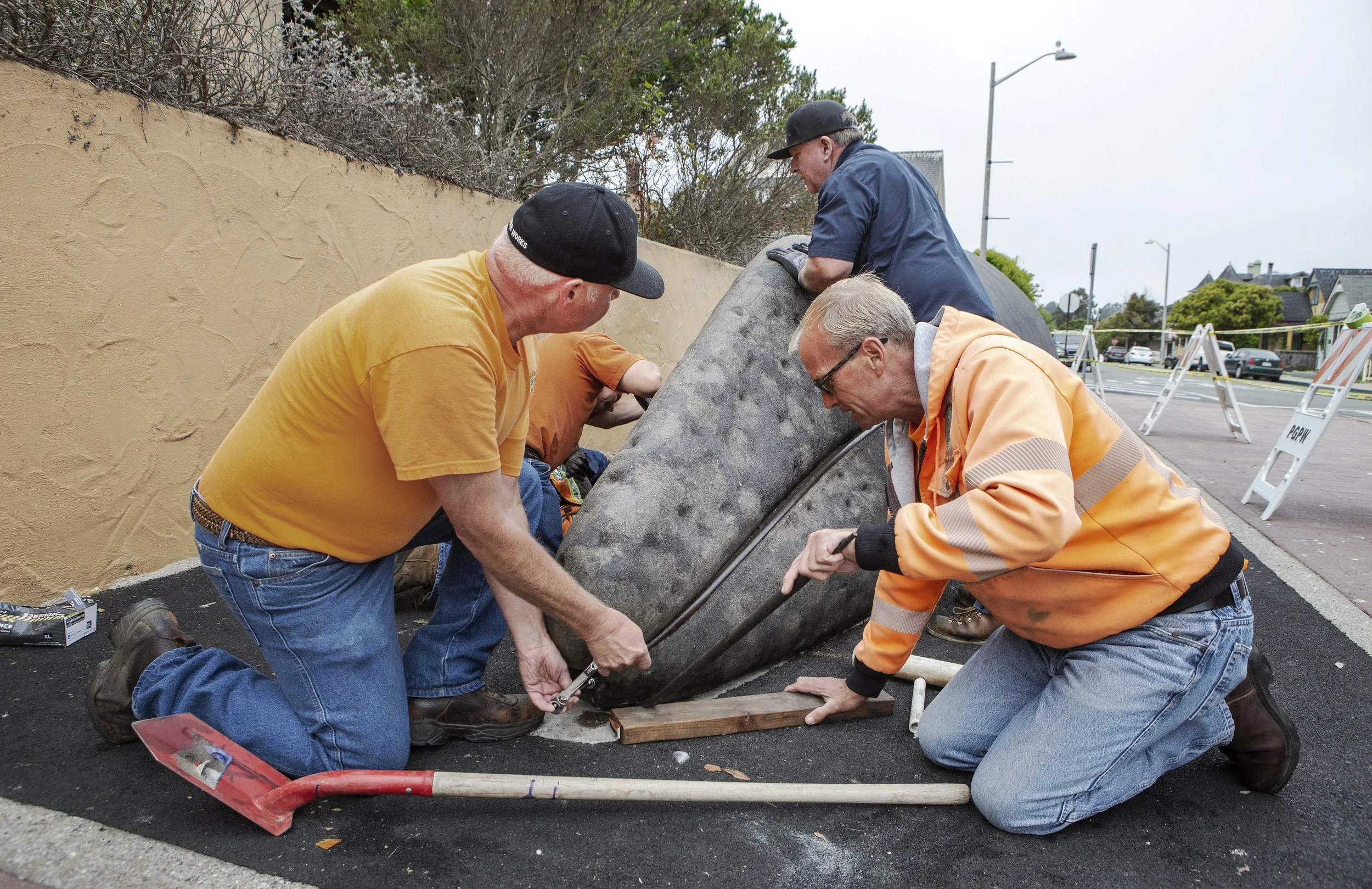The grand finale was to align all eight sections seamlessly. The City’s PW crew completed all facets of the restoration except the need for mobile welders. Sand City’s “Coastal Fabrication Company” installed the new custom piece. Larry, Arlon and Roque recorded the date ‘July 18, 2018’ on the piece — a hallmark to the ingenuity, skill and camaraderie involved in the restoration.