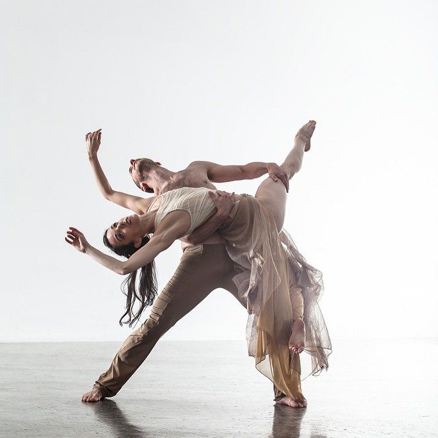 Hubbard Street Dance Chicago, 2014. Photo: Quinn Wharton Photography.