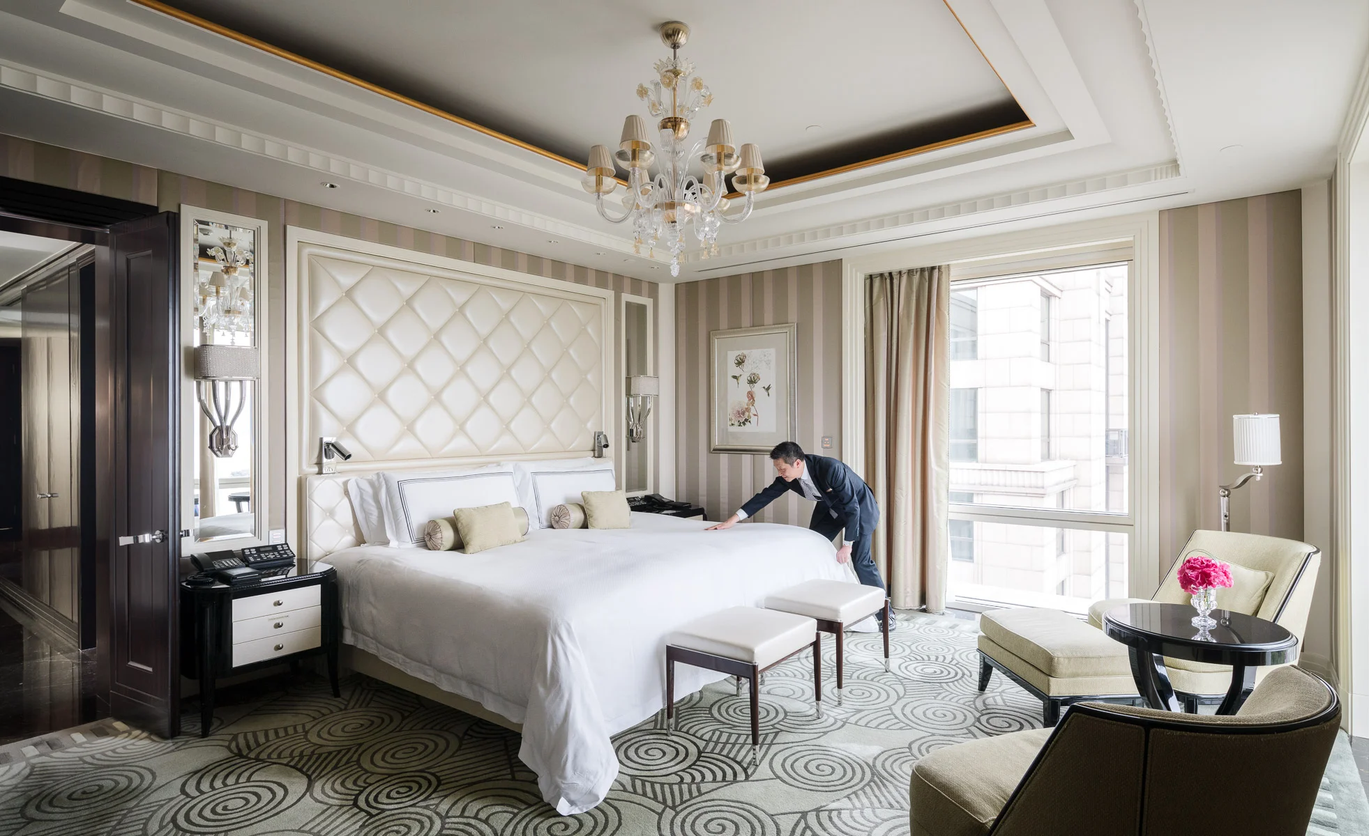The Peninsula Suite, Shanghai