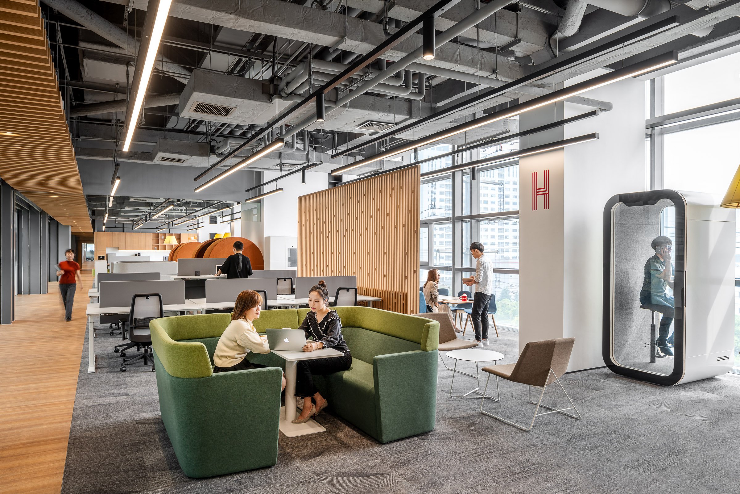 Sensetime Office / M Moser Associates