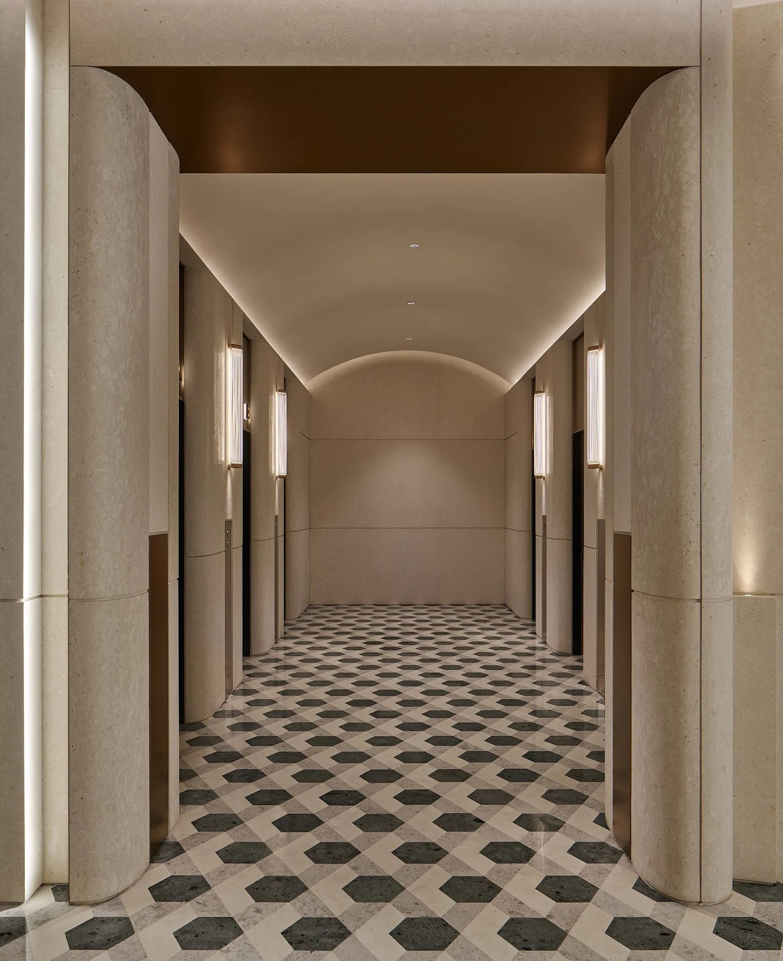 Sanxin Tower Lobby / LYNINC