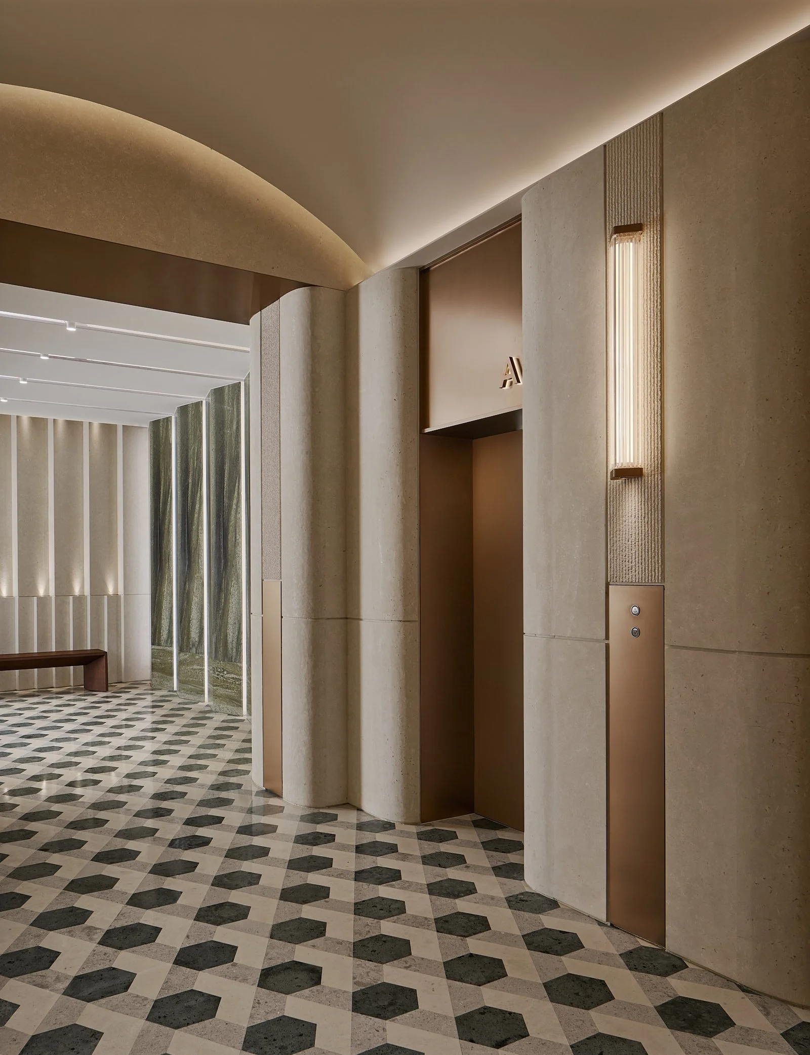 Sanxin Tower Lobby / LYNINC