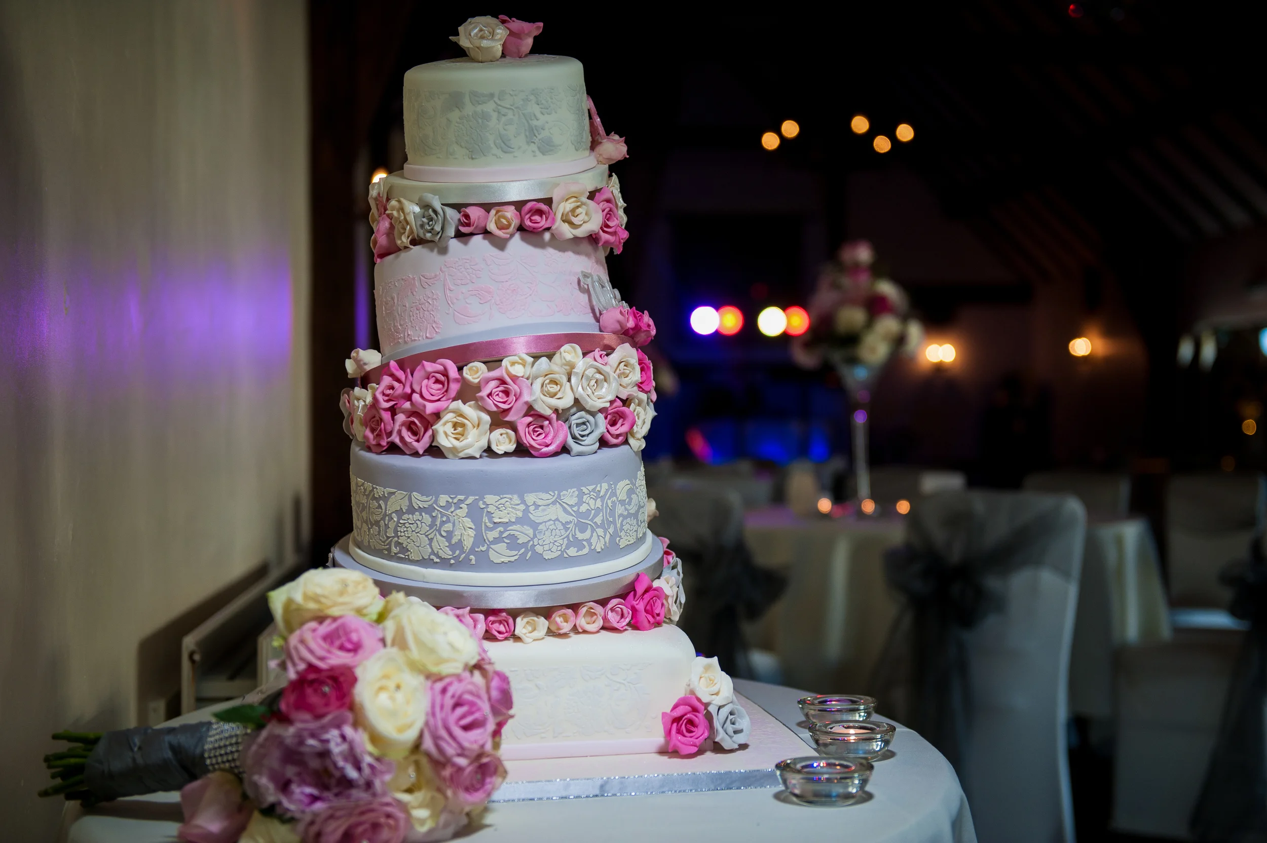 wonky wedding cake photography