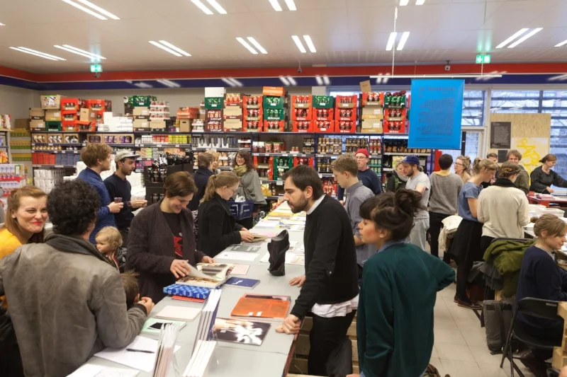 One Thousand Books, Rema 1000, Carlsberg, Copenhagen. Photo Johan Rosenmunthe.