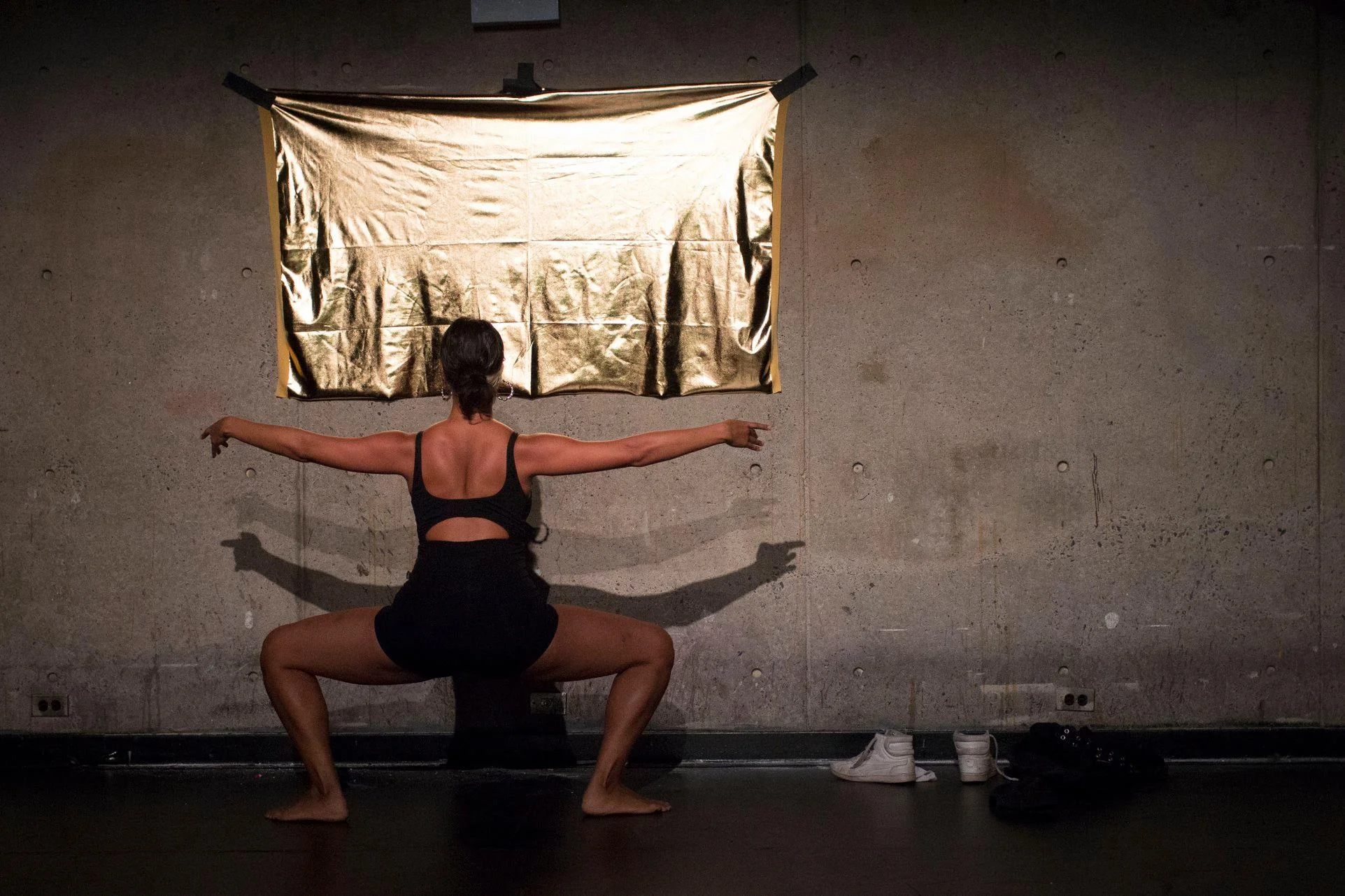 Rad moved between the rigid classical ballet that conditioned them in their youth, traditional Afro- Indigenous Brazilian moves where they found healing and history, and contemporary queer club dancing in which they find a sense of home today. 
