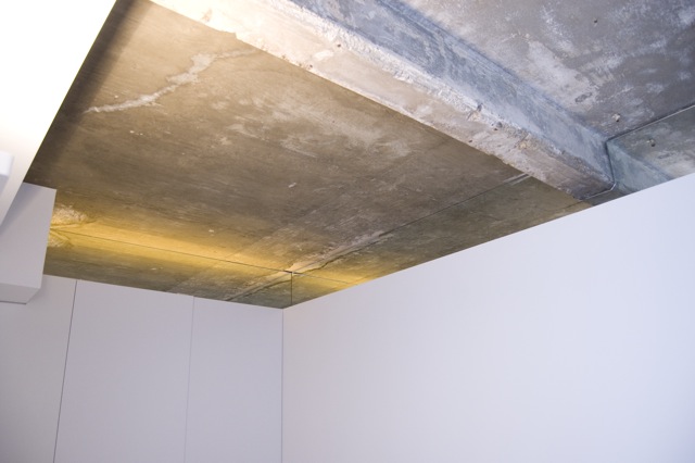 guest bedroom ceiling.jpg