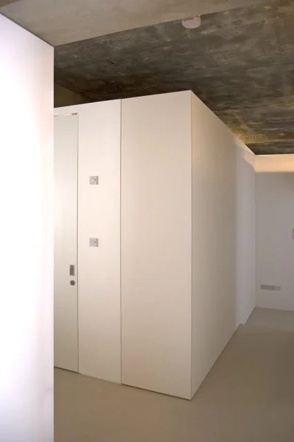guest showerroom pod.jpg