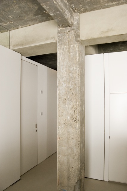 kitchen to hallway.jpg