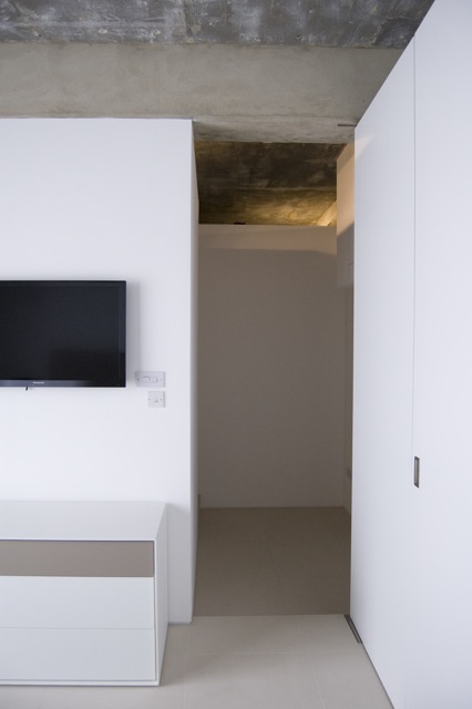master bedroom to hallway.jpg