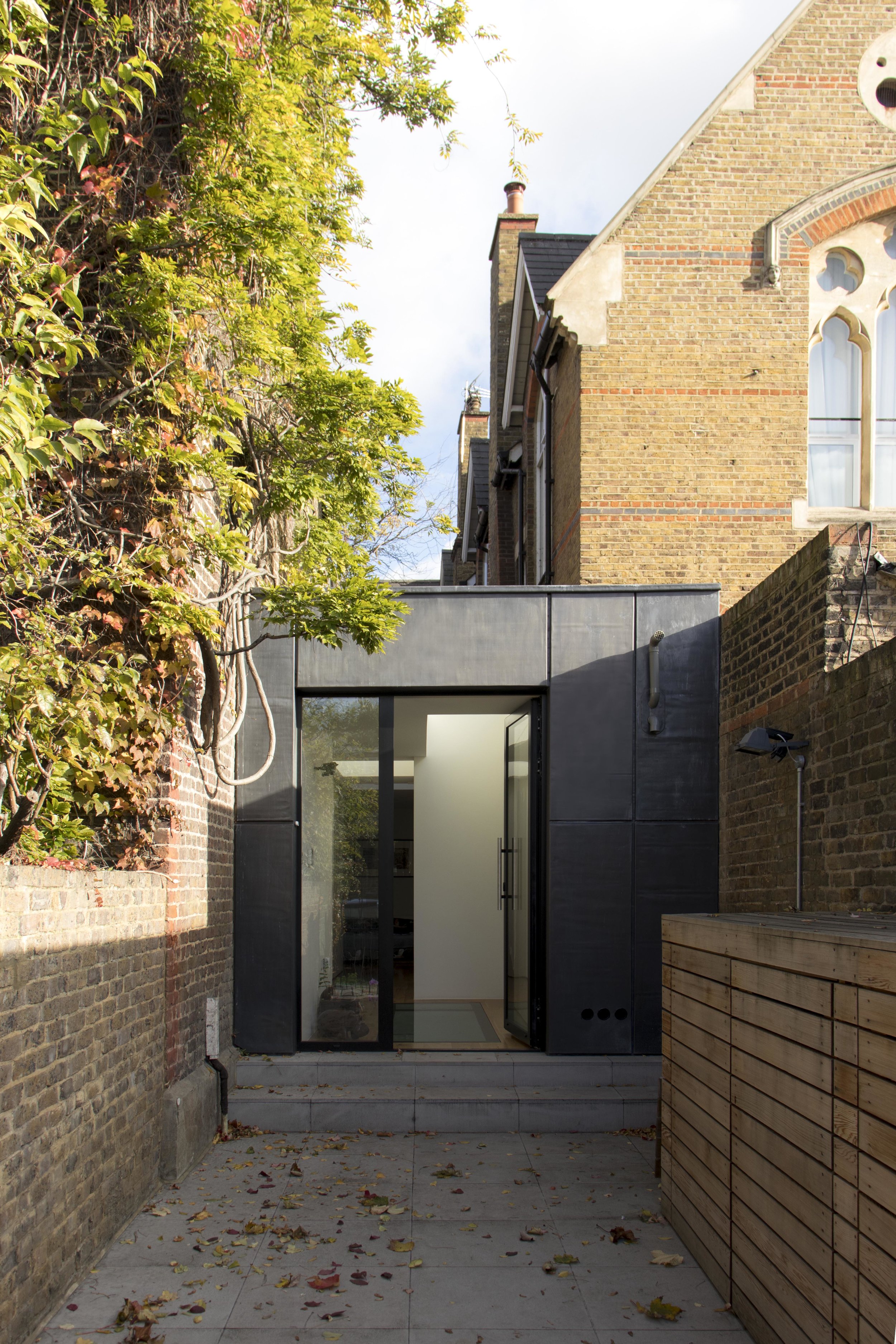 WTA_Serpentine House_01.jpg