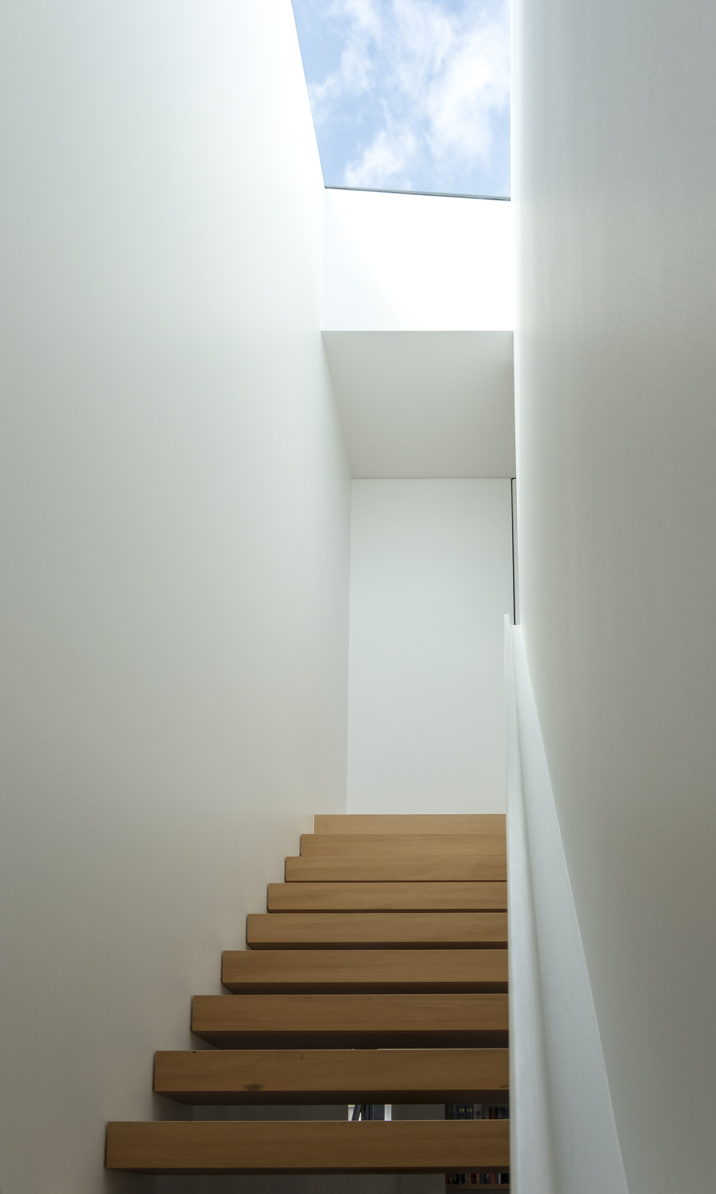 Case Study Villa_Staircase towards master bedroom_6 of 10.jpg