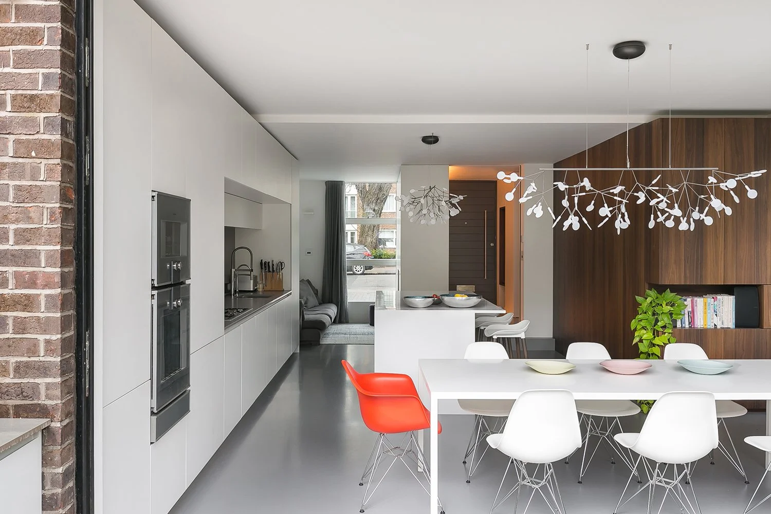 WilliamTozerAssociates_StructuralistEstates4_kitchen-dining-living-room.jpg