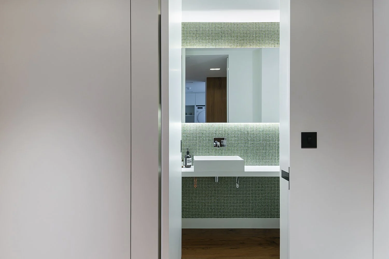 WilliamTozerAssociates_StructuralistEstates7_utility-cloak-room-mosaic.jpg
