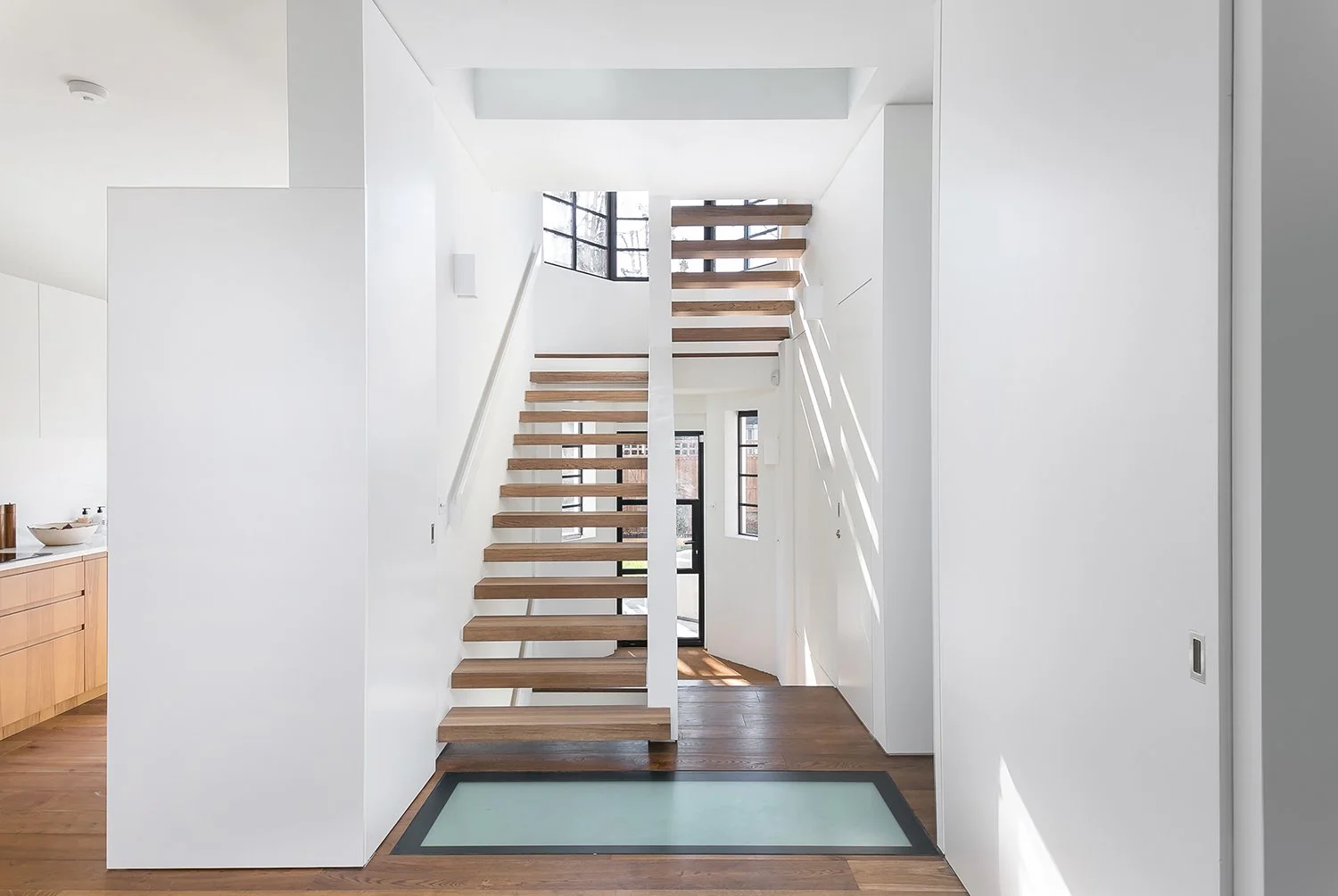Monument House 02_Williamtozerassociates_open-riser-stairs-kitche.jpg
