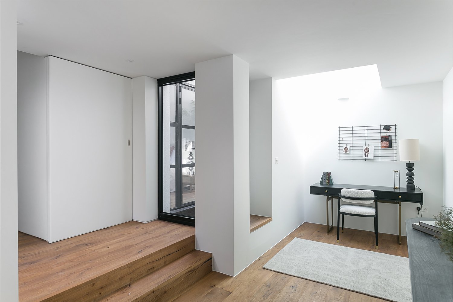 Monument House 09_Williamtozerassociates_basement-rooflight-lightwell-study.jpg