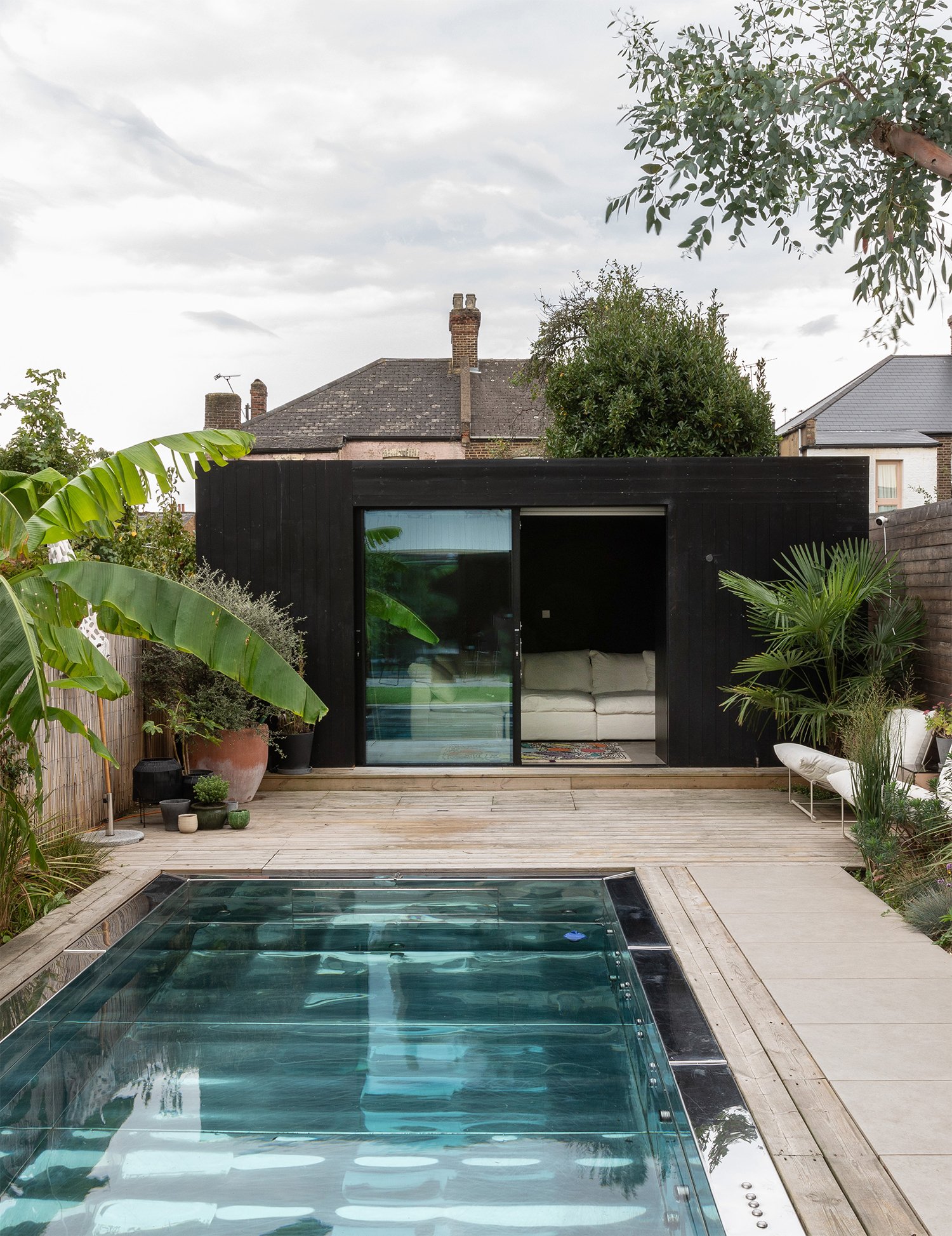 14_London Health House_WTA_Outbuilding_SwimmingPool.jpg