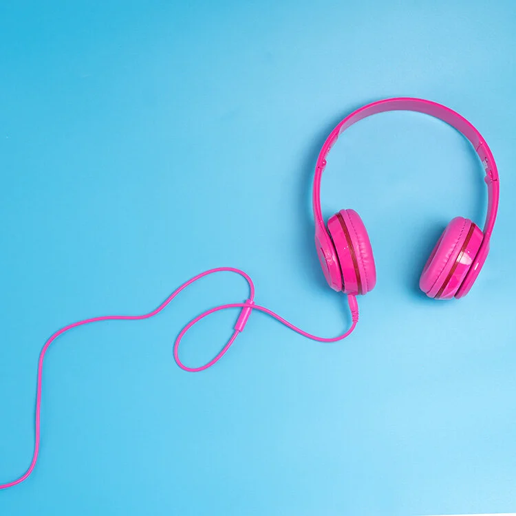 mc-hero-pink_headphones-750x750.jpg