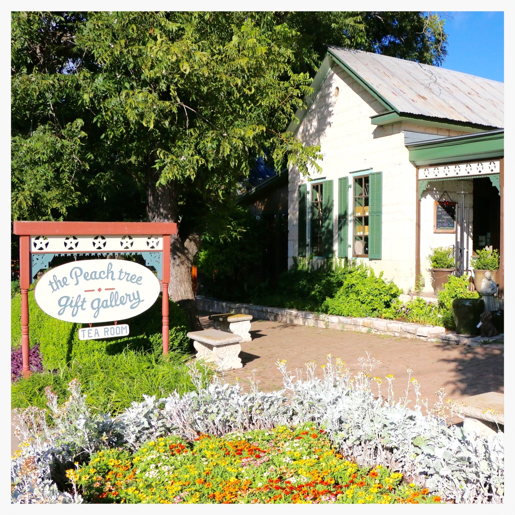 THE PEACH TREE TEA ROOM