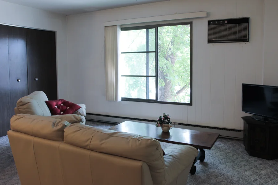 Living Room second view 05-0264.jpg