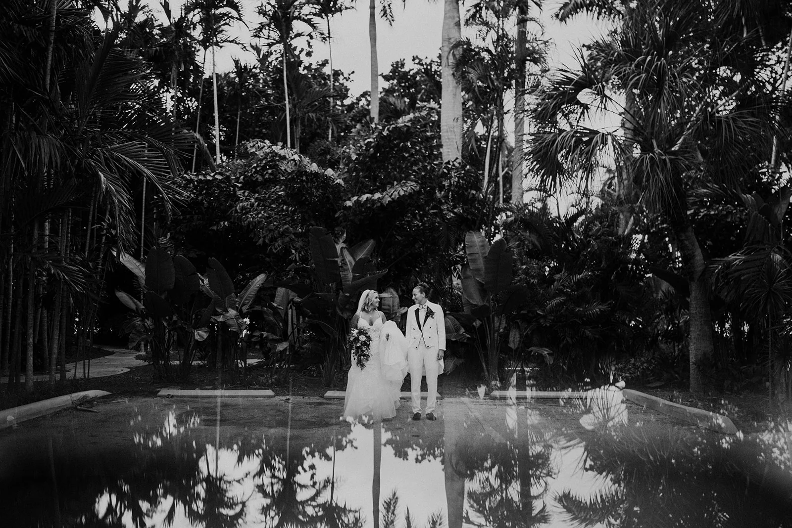 Deena+LaurenWedding_25.jpg