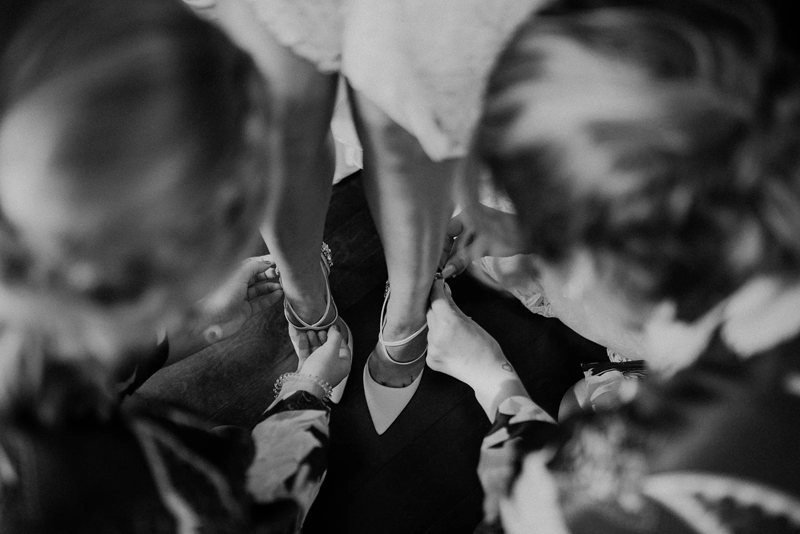 overthevineswisconsinwedding_0320.jpg