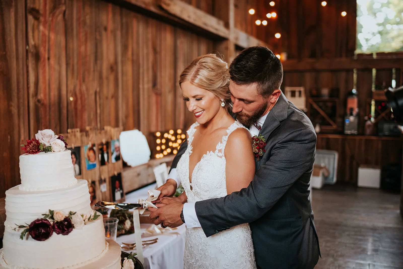 overthevineswisconsinwedding_1182.jpg