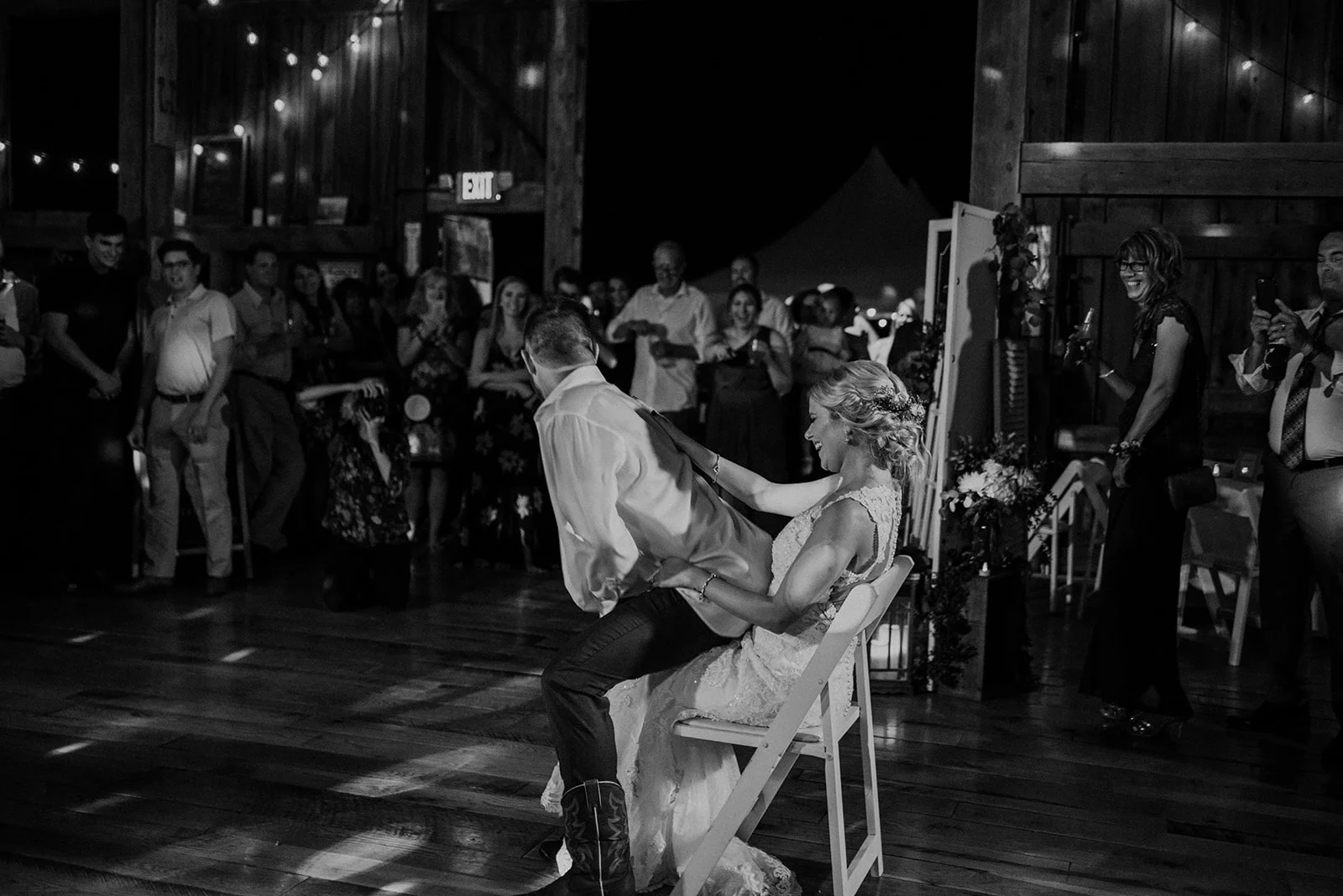 overthevineswisconsinwedding_1516.jpg