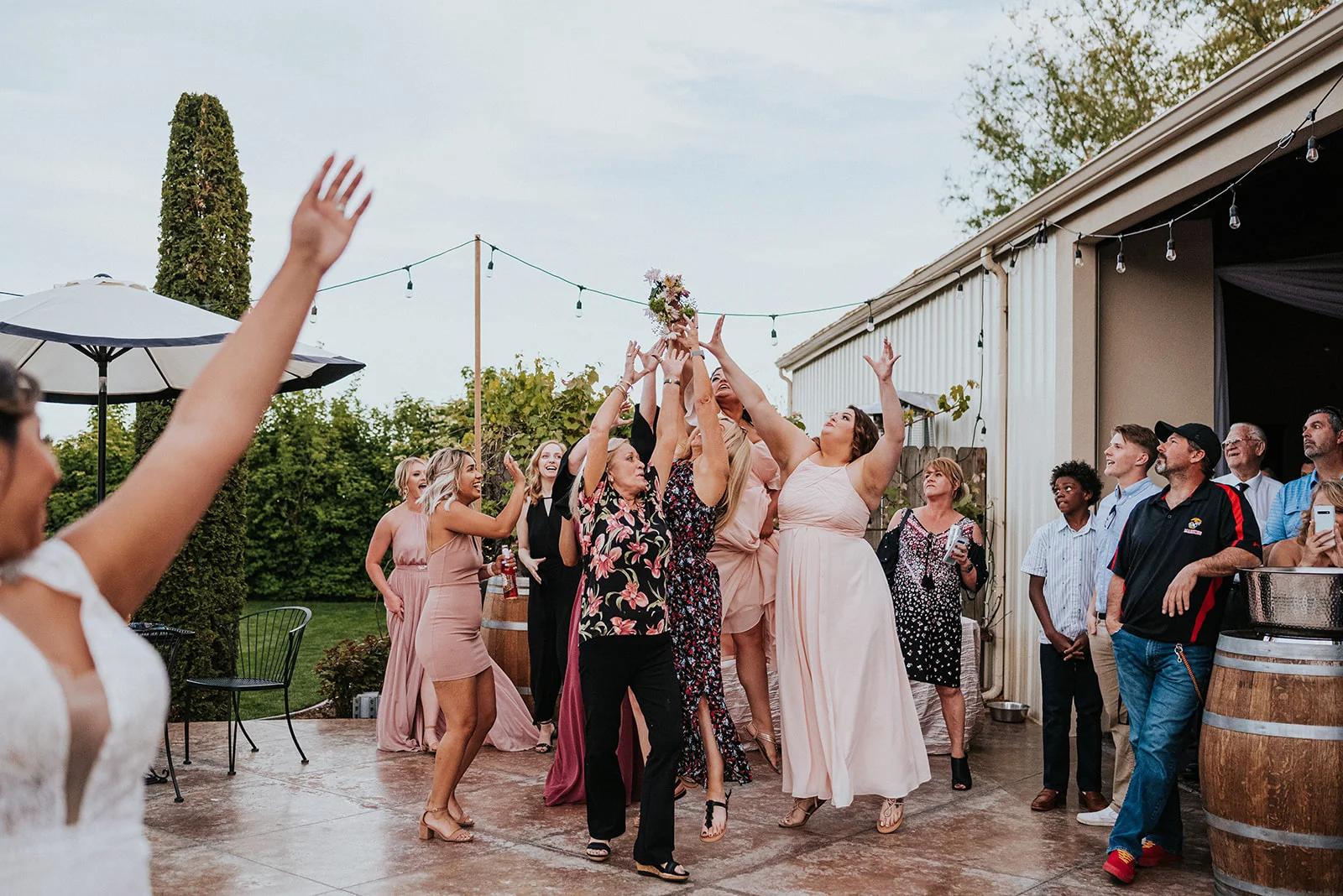 bellafiorigardenskennewickwashingtonwedding_0885.jpg