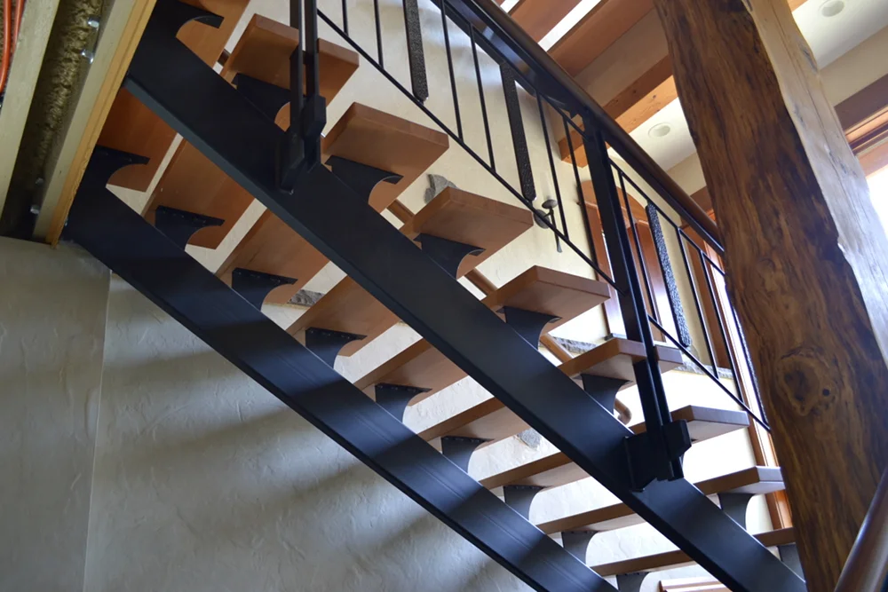 Metal Stringers "floating" stairs