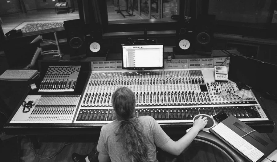 Julian Dreyer at Echo Mountain Recording Studios
