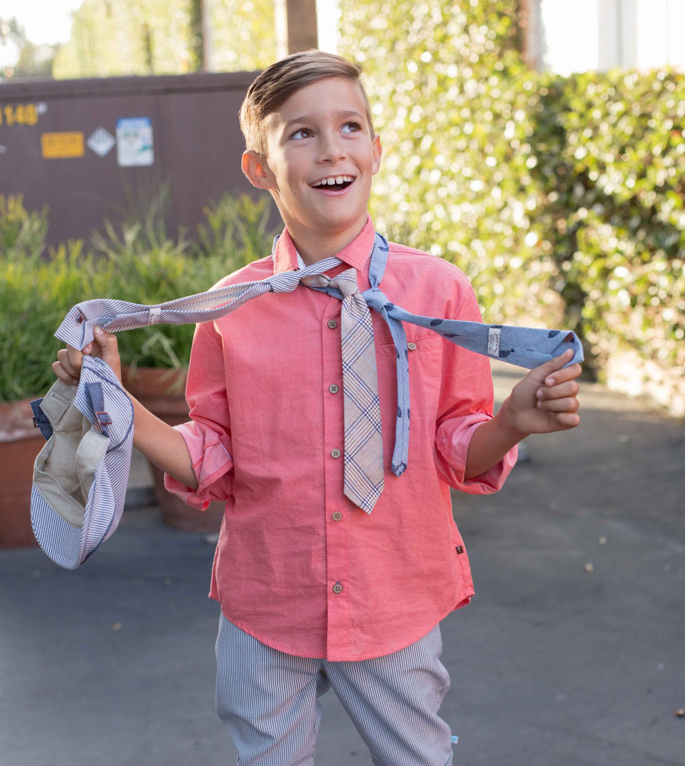 Coral reef w/white dots roll shirt