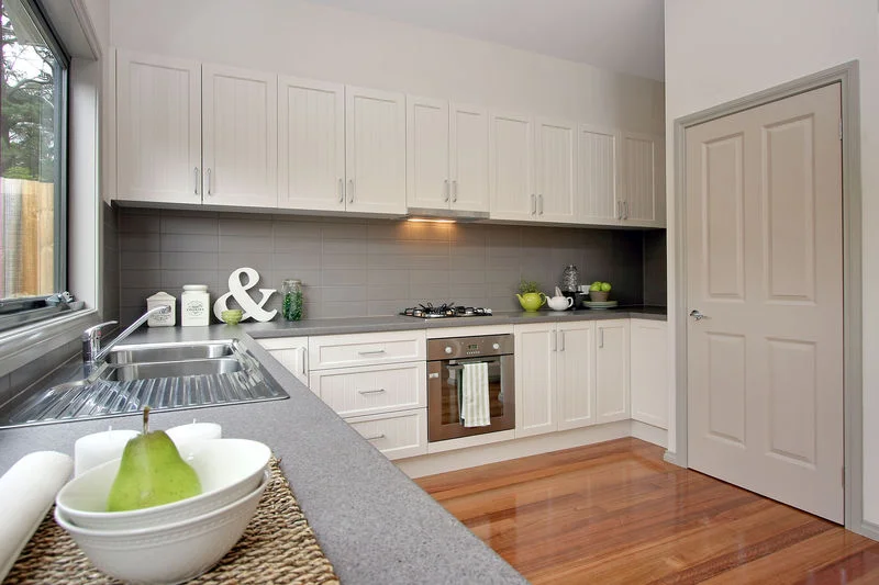 010 - Open2view ID232926 - 2_2a Gardner Parade_Mt Evelyn.jpg