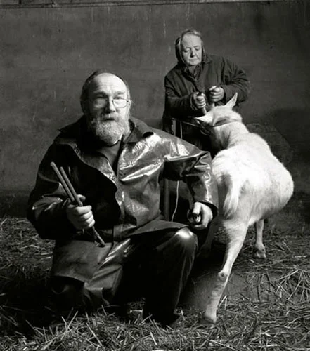 ‘Goat Pedicure’, from the Audio slide installation, ‘Tula Fancies’, Mark Neville, 2008/