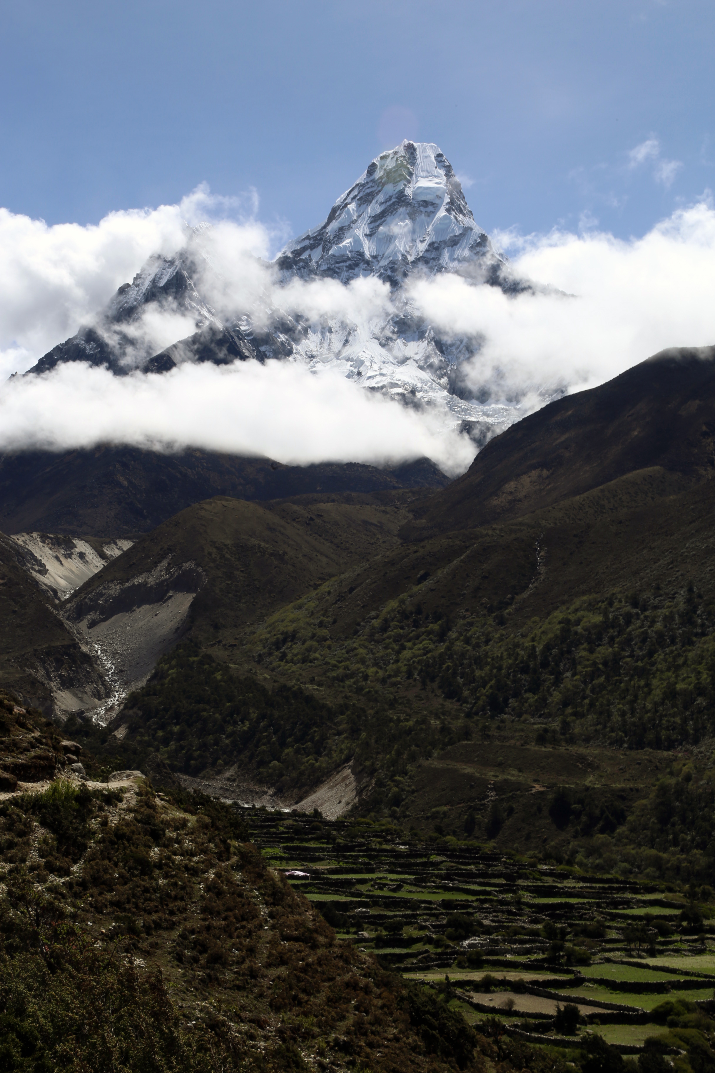 Ama Dablam and the valley 