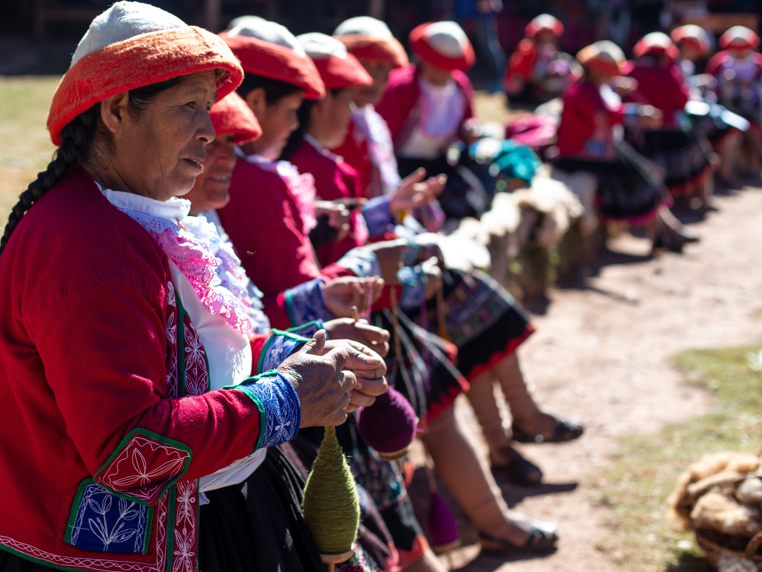 Ladies weaving - Ollantaytambo, Cusco Region