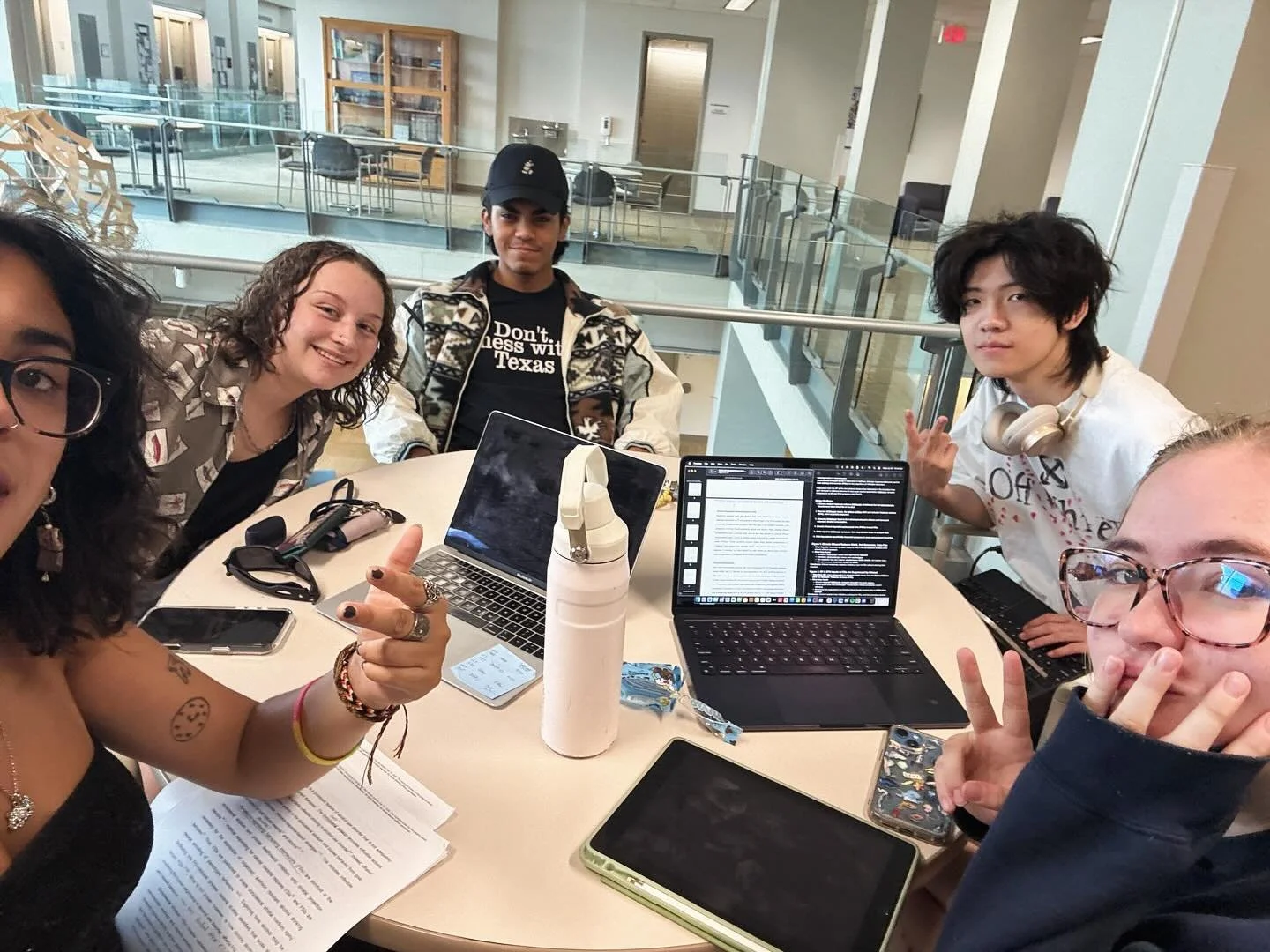 Elena and Lyndsey co-leading a journal club of a hot-off-the-presses article looking at how PNNs in the striatum are involved in alcohol use disorders. Taking time to read literature (and discuss it with others) is a critical part of the research pro