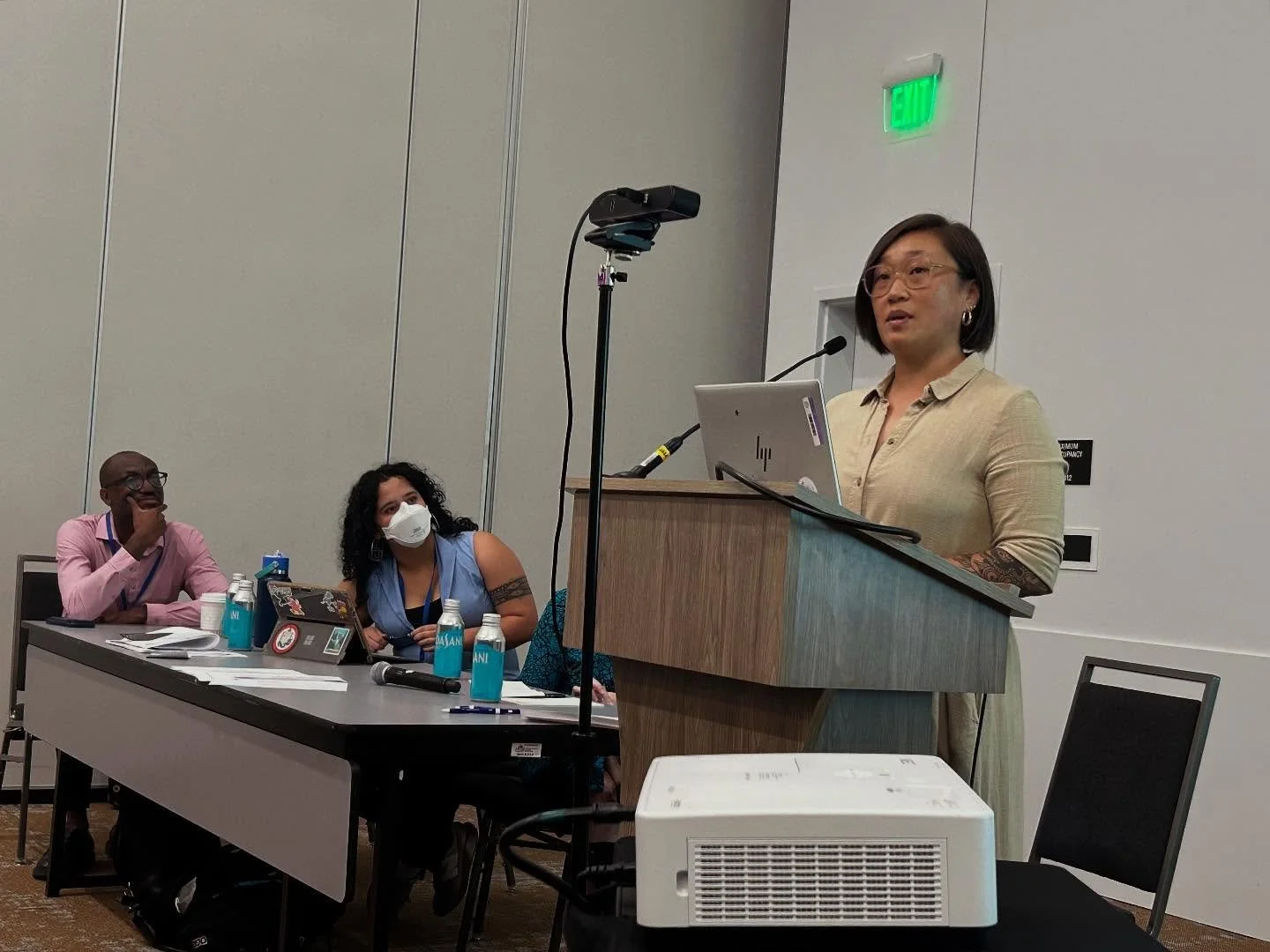 PI Tong got to share about her education research project on how to incorporate decolonial theory into neuroscience courses at the Society for the Social Studies of Science this past weekend. How cool to get to chat with other folks interested in inn