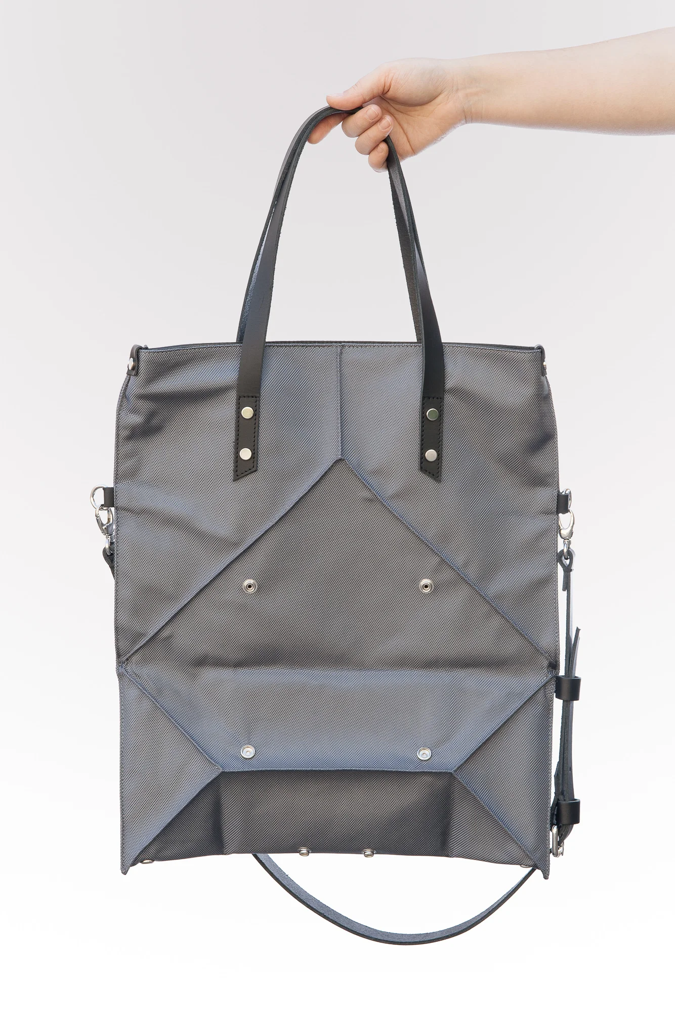 ducsai_folded_01.jpg