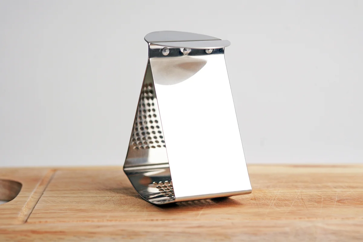Ribbon Garlic Press - Jankovics Petra 05.jpg