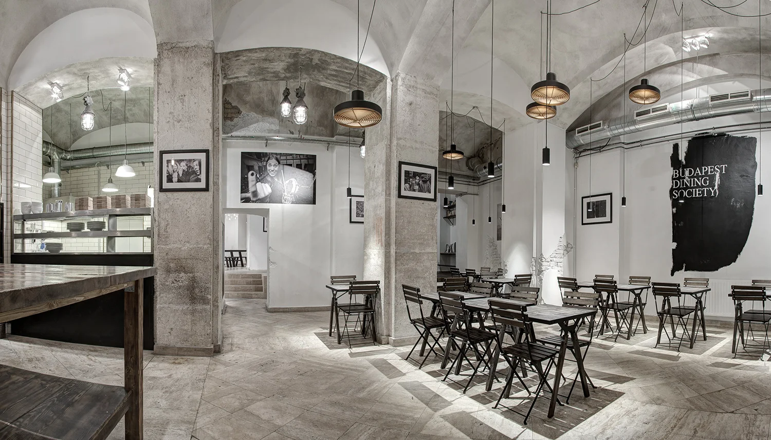 Publikus restaurant - Minusplus 01.jpg