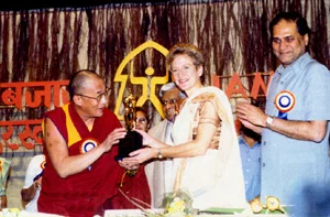 In 1995 Srimati Kamala received the Jamnalal Bajaj International Award for Promoting Gandhian Values outside India, This prestigious award was presented by His Holiness the Dalai Lama at a ceremony in Bombay on November 5, 1995.