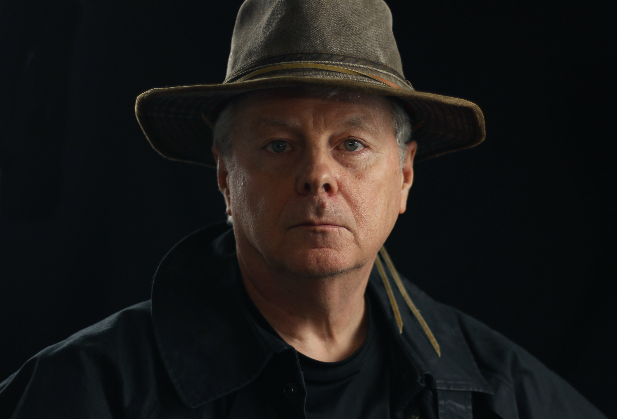 Vann Hat mid.jpg