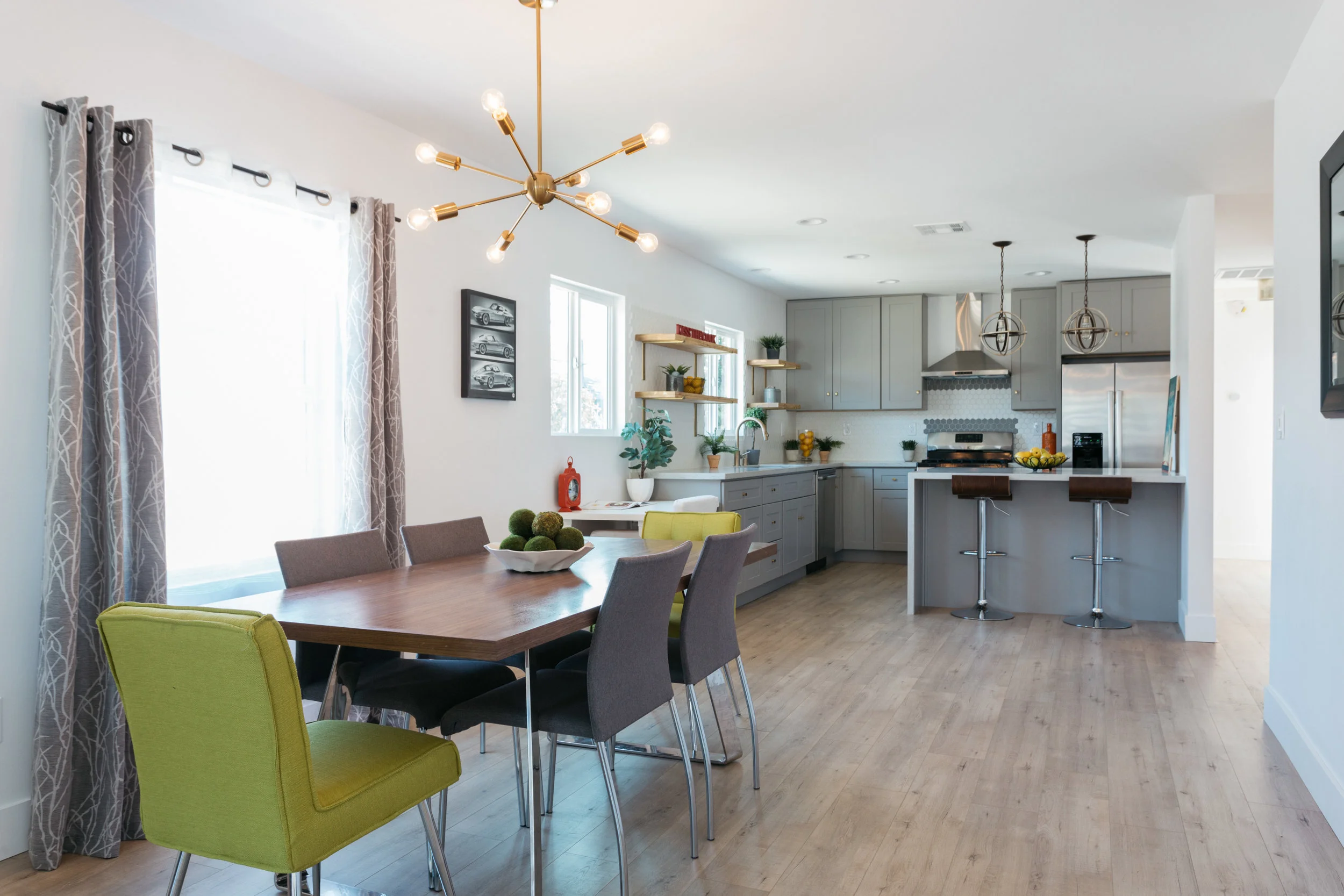 2658 Benedict St - virtuallyherestudios.com-7.jpg