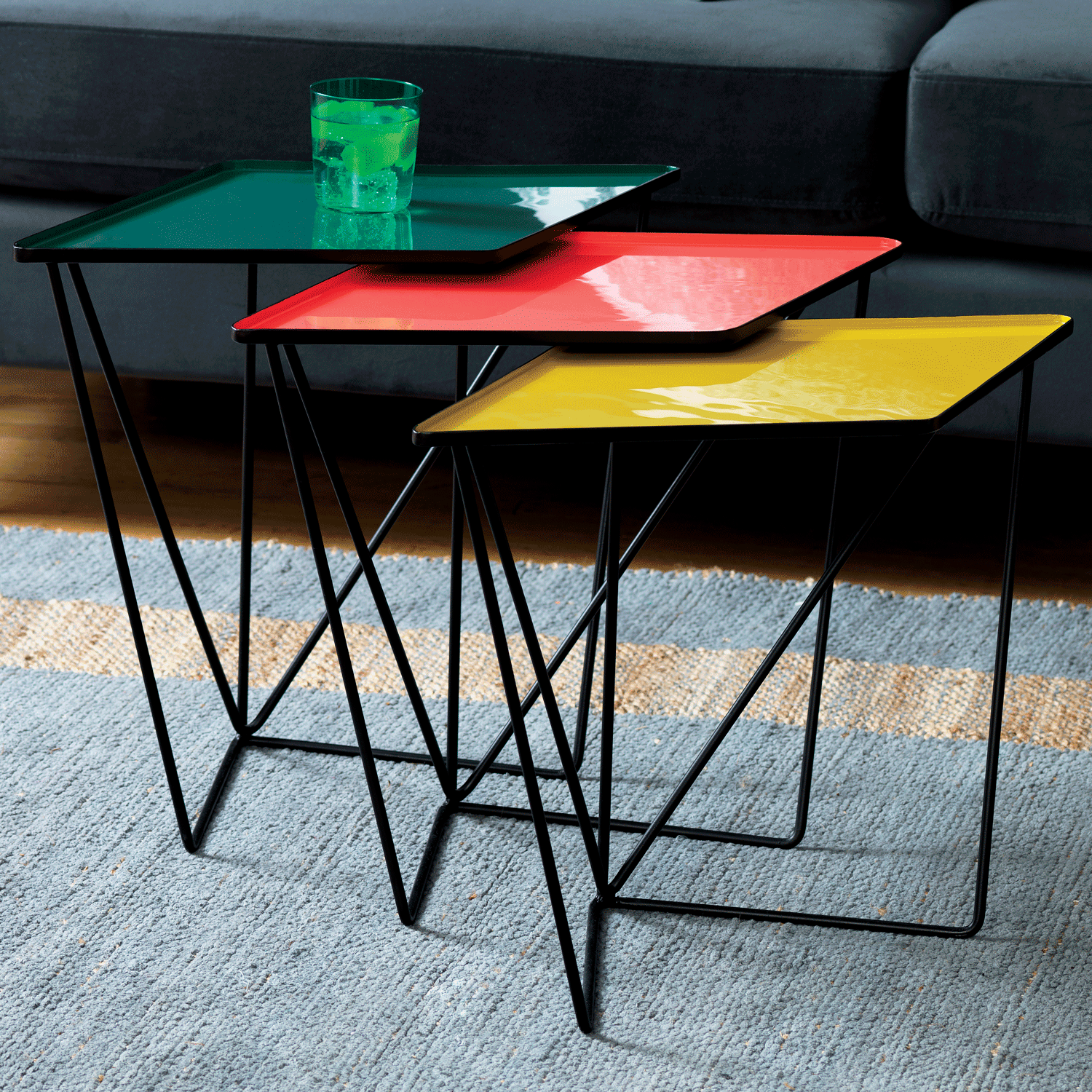 Arianna Petrich, Paradox Nesting Tables