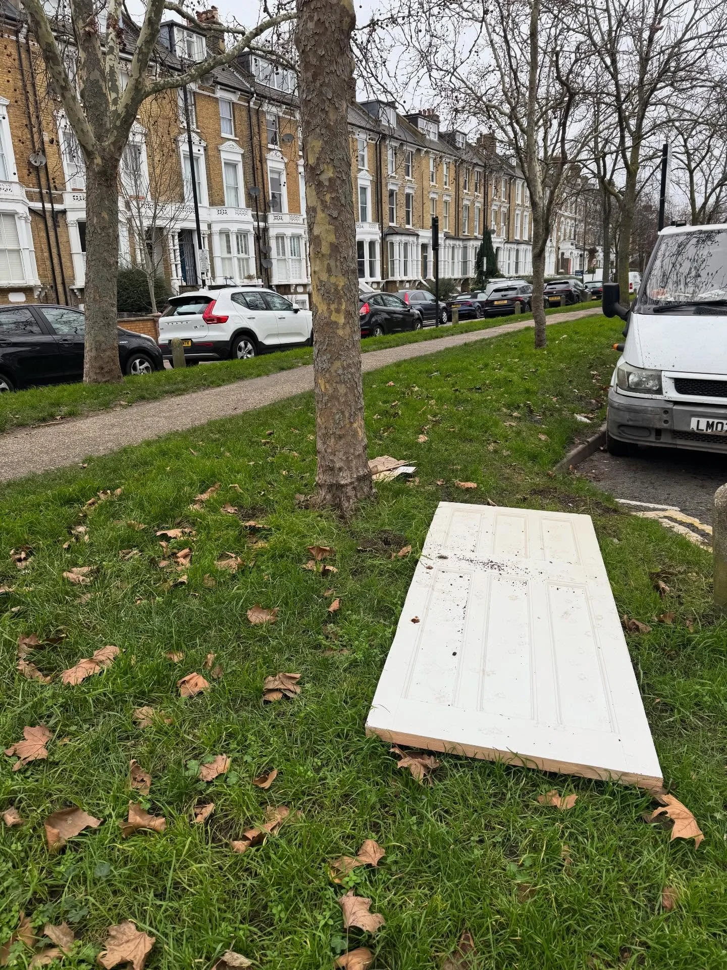 Somebody really hated the door they got for Christmas