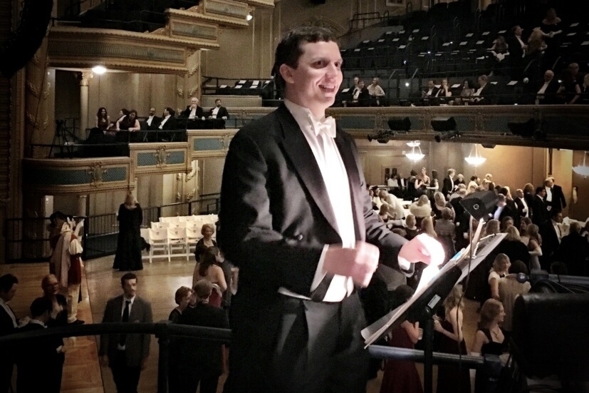 Robert Maxwell conducts a Mardi Gras Ball at the Orpheum Theater