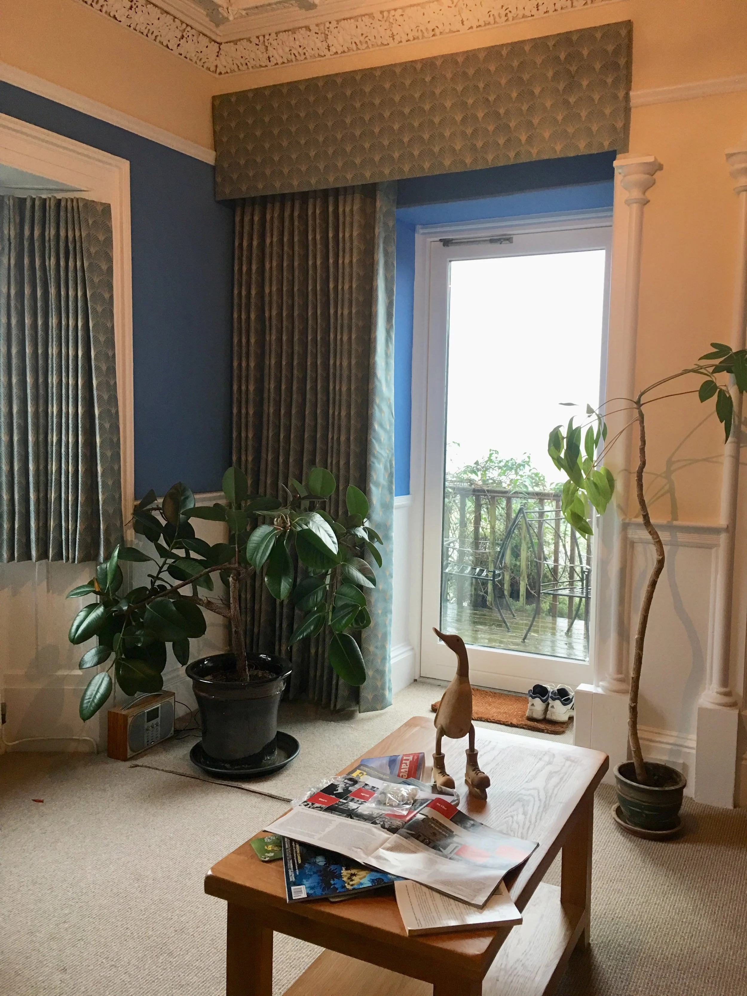 Full length with the stack able to be placed on the left of the door leaving the view fully visible