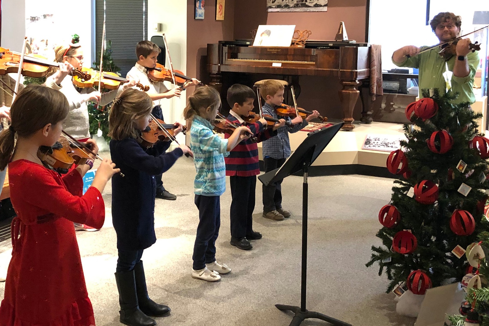  Performing holiday music at the Manassas Museum 