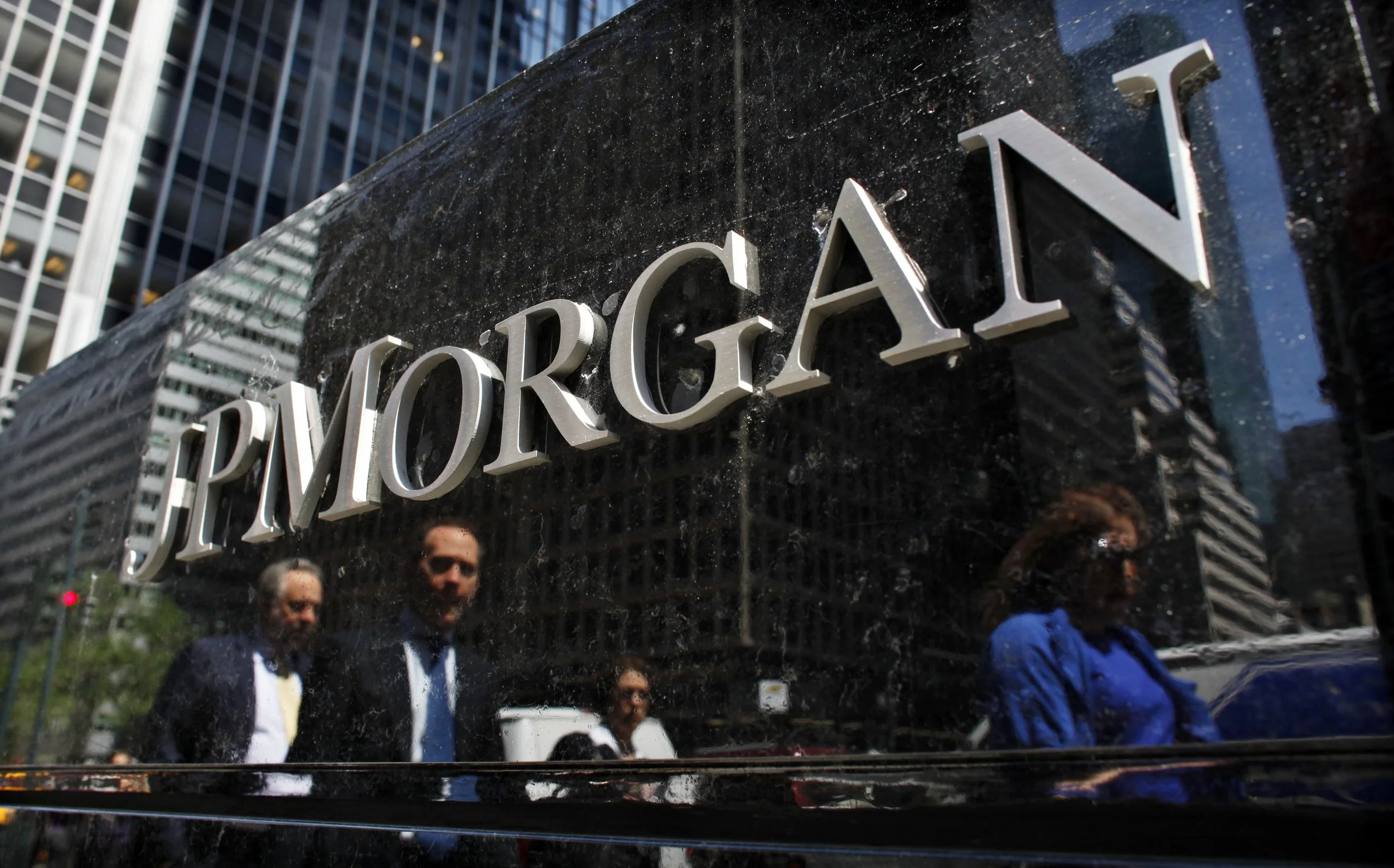 JPMorgan-announced-its-new-head-for-global-investment-services.jpg